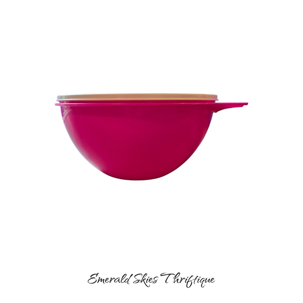 Tupperware Thatsa Bowl 19 CUP/4.5L - Pink/White - Mixing Bowl. Free shipping